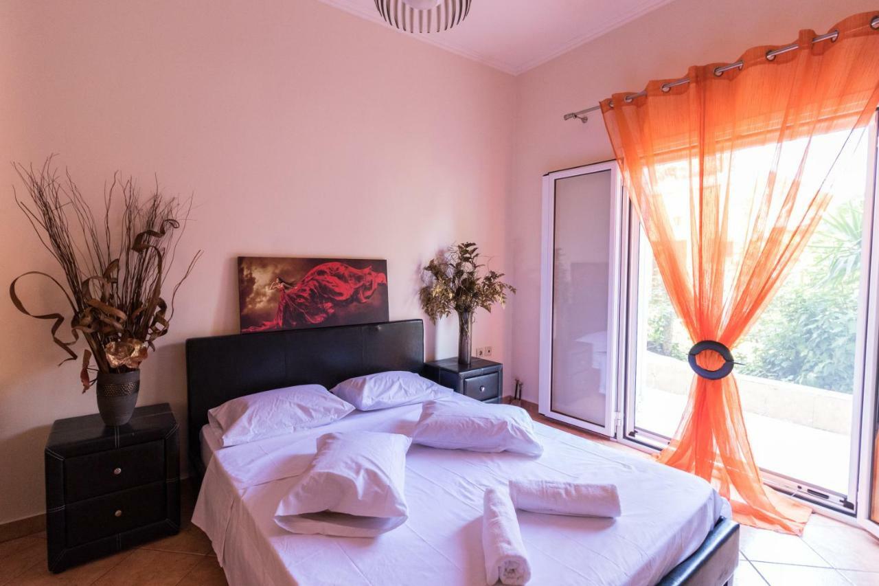 Traditional Fishing Village Apartments Букарі Екстер'єр фото
